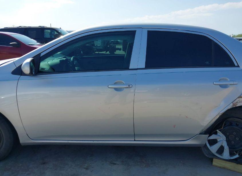 Photo 15 of 2013 Toyota Corolla L (VIN 5YFBU4EE5DP169192)