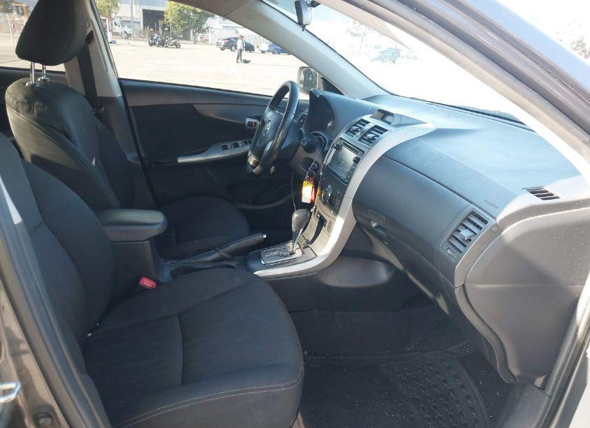 Photo 5 of 2013 Toyota Corolla S (VIN 5YFBU4EE5DP171248)