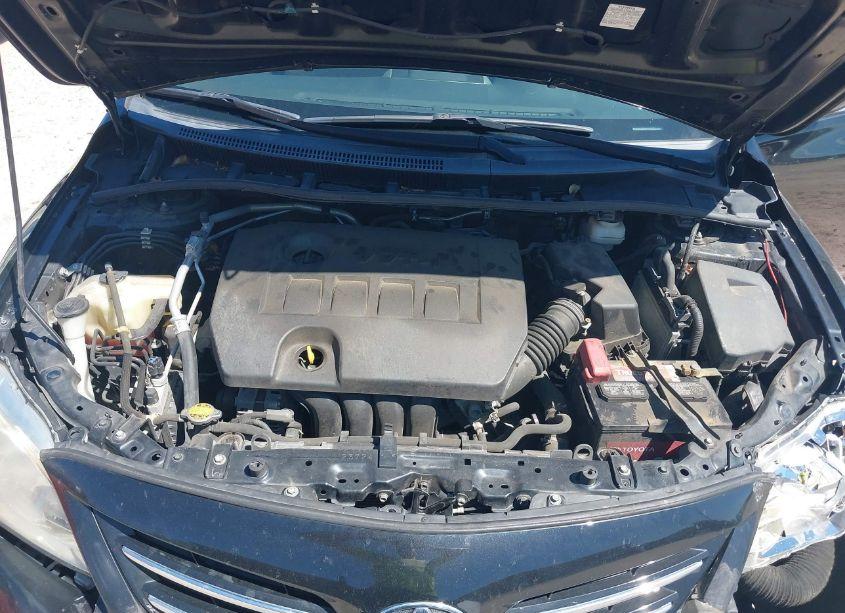 Photo 10 of 2013 Toyota Corolla LE (VIN 5YFBU4EE5DP174537)