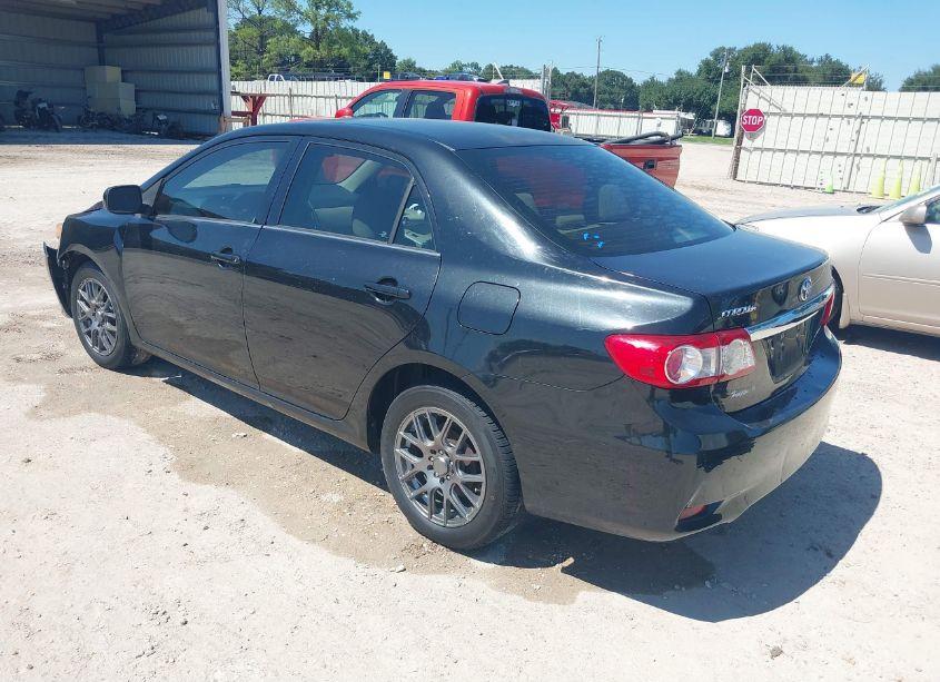 Photo 3 of 2013 Toyota Corolla LE (VIN 5YFBU4EE5DP174537)