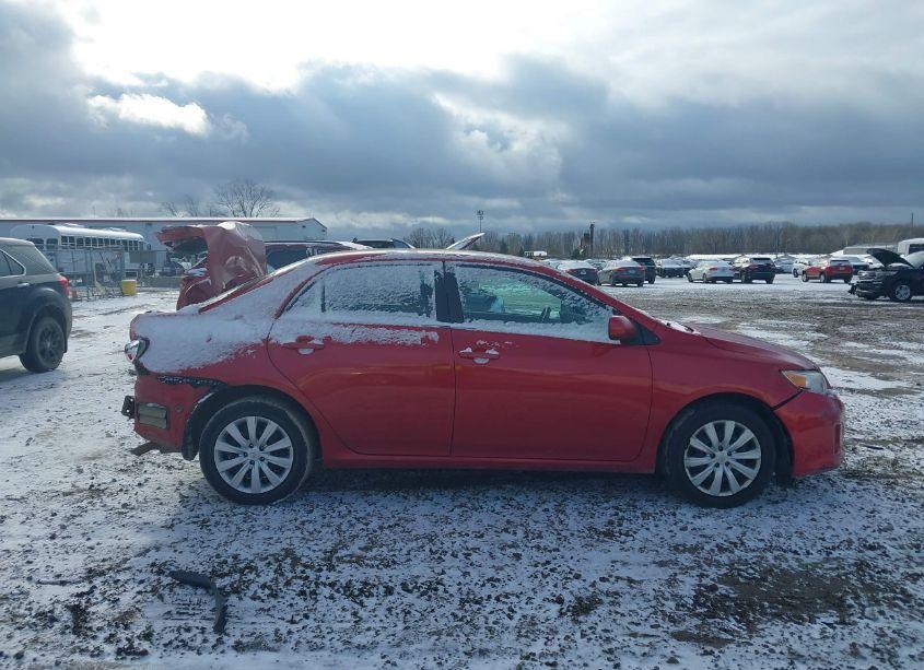 Photo 13 of 2013 Toyota Corolla LE (VIN 5YFBU4EE5DP175901)