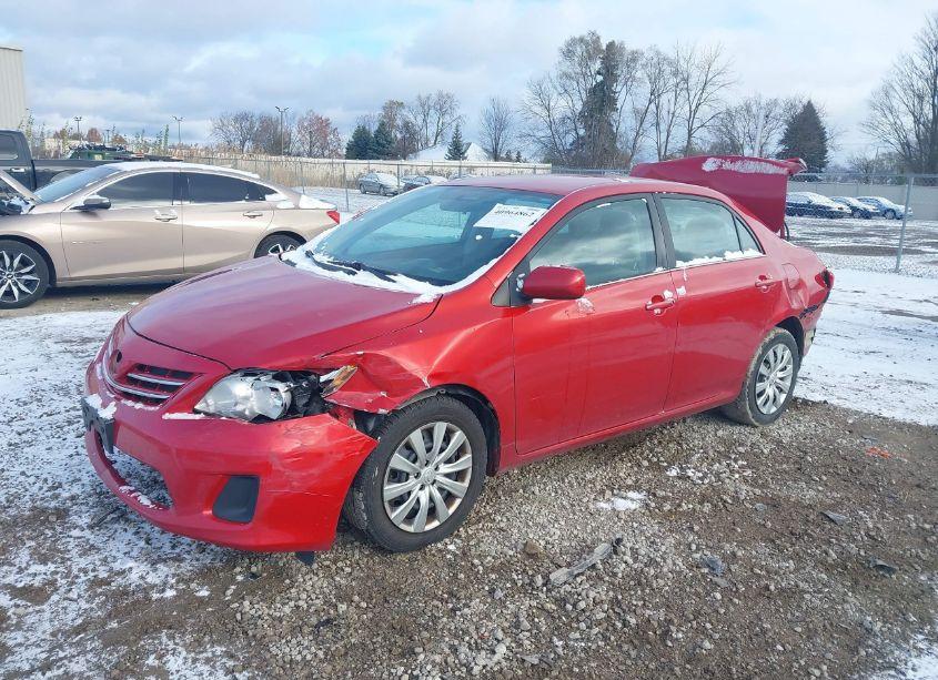 Photo 2 of 2013 Toyota Corolla LE (VIN 5YFBU4EE5DP175901)