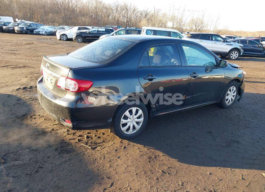 Photo 4 of 2013 Toyota Corolla L (VIN 5YFBU4EE5DP175980)