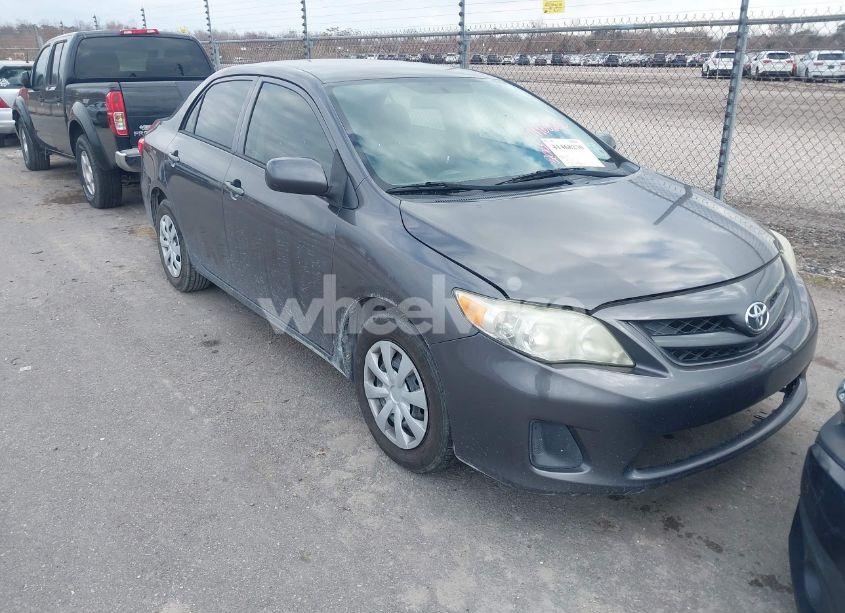 2013 Toyota Corolla L (VIN 5YFBU4EE5DP179642) main photo