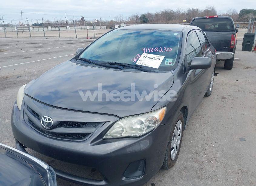 Photo 12 of 2013 Toyota Corolla L (VIN 5YFBU4EE5DP179642)