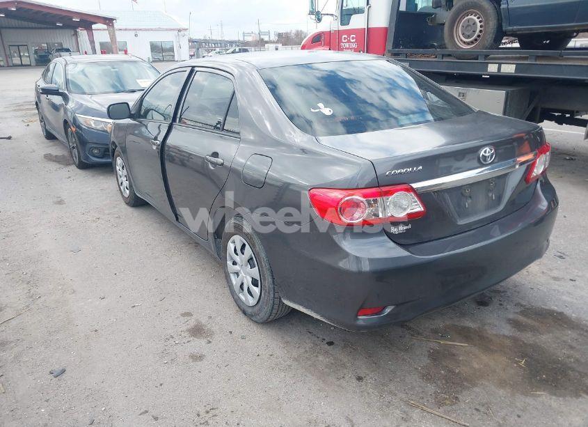 Photo 3 of 2013 Toyota Corolla L (VIN 5YFBU4EE5DP179642)