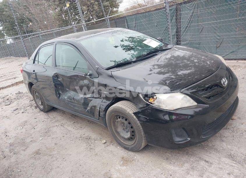 2013 Toyota Corolla L (VIN 5YFBU4EE5DP181097) main photo