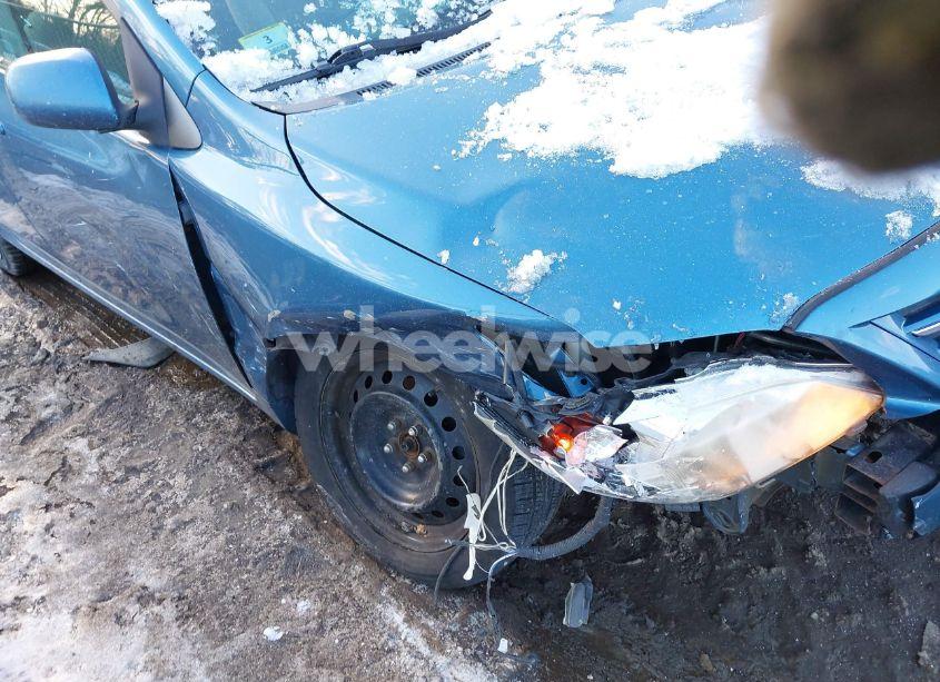 Photo 18 of 2013 Toyota Corolla LE (VIN 5YFBU4EE5DP186798)