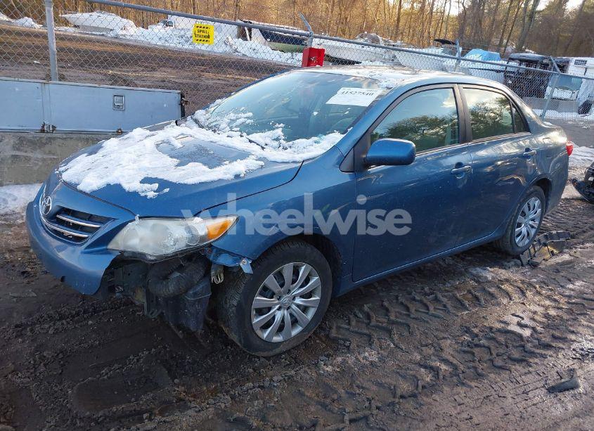Photo 2 of 2013 Toyota Corolla LE (VIN 5YFBU4EE5DP186798)
