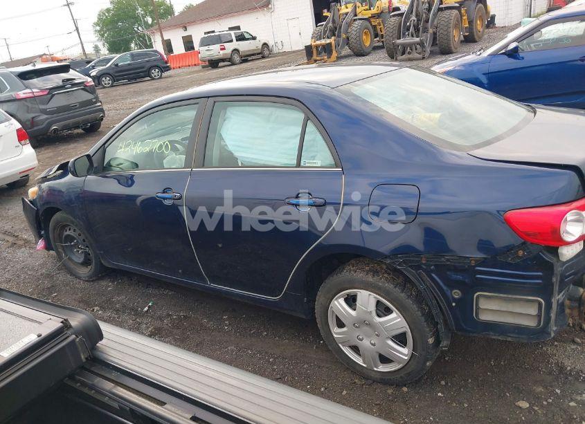 Photo 14 of 2013 Toyota Corolla LE (VIN 5YFBU4EE5DP206094)