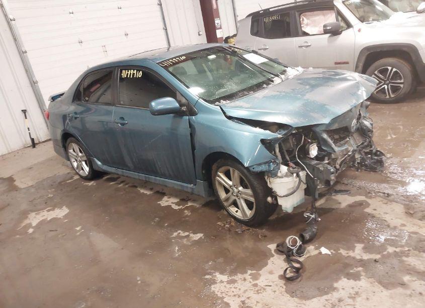 2013 Toyota Corolla S (VIN 5YFBU4EE5DP209576) main photo