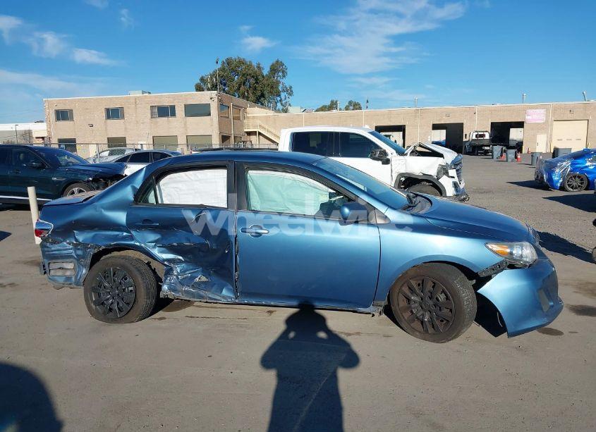 Photo 12 of 2013 Toyota Corolla LE (VIN 5YFBU4EE5DP212364)