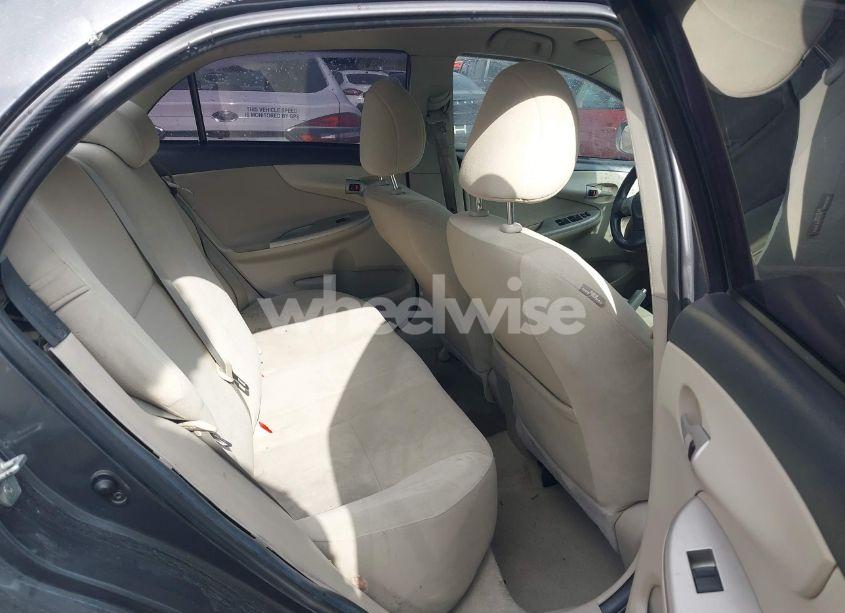 Photo 8 of 2013 Toyota Corolla LE (VIN 5YFBU4EE5DP224028)