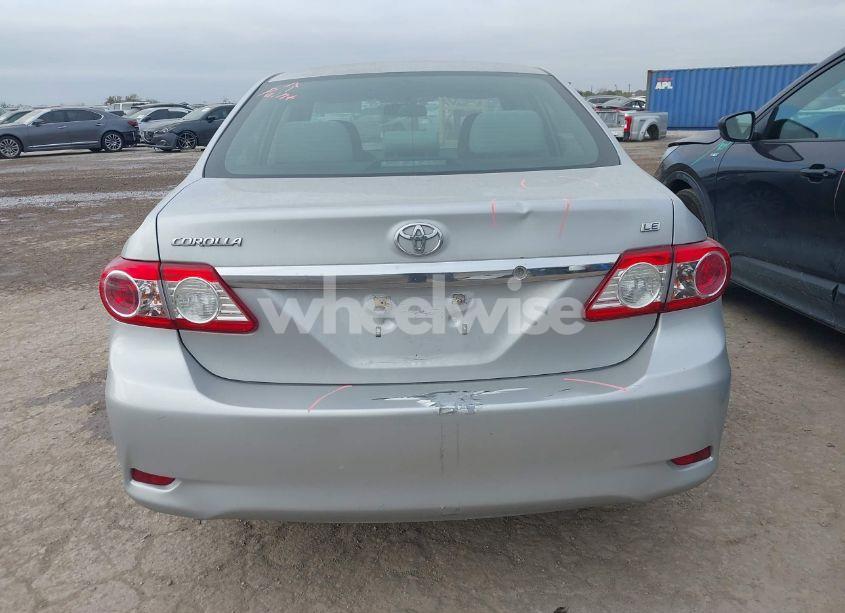 Photo 17 of 2013 Toyota Corolla LE (VIN 5YFBU4EE5DP225034)