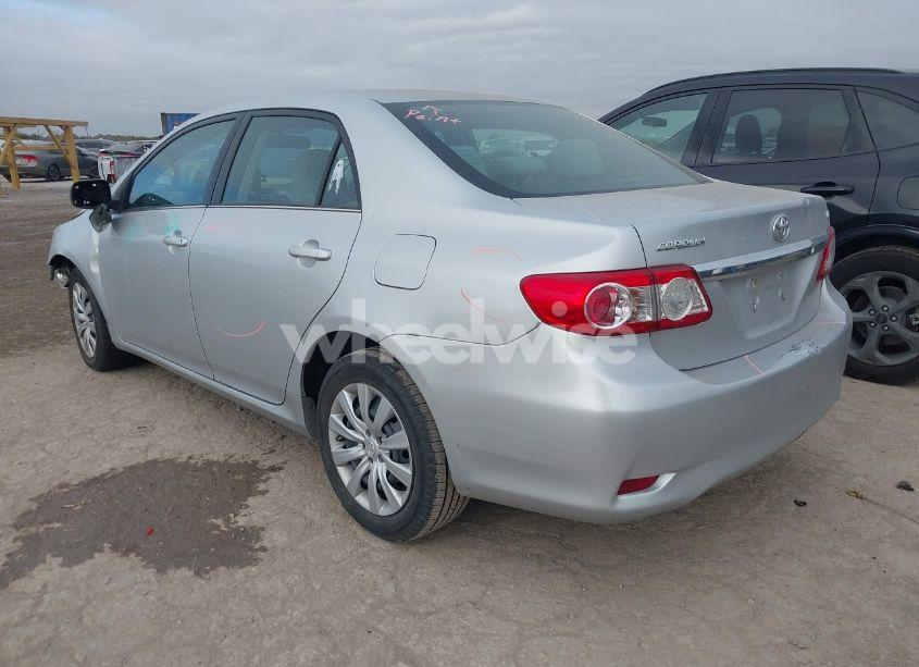 Photo 3 of 2013 Toyota Corolla LE (VIN 5YFBU4EE5DP225034)