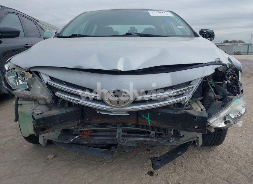 Photo 6 of 2013 Toyota Corolla LE (VIN 5YFBU4EE5DP225034)