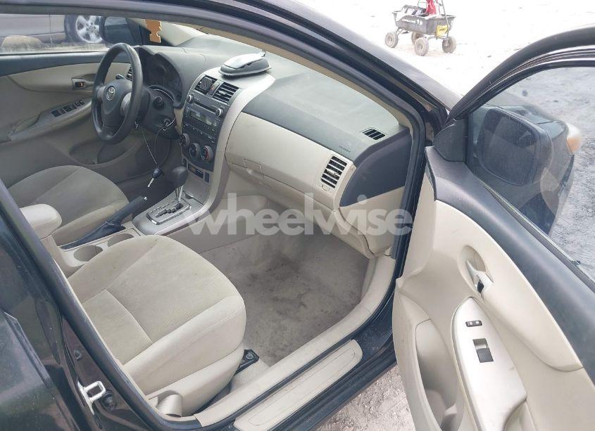 Photo 5 of 2011 Toyota Corolla LE (VIN 5YFBU4EE6BP001364)