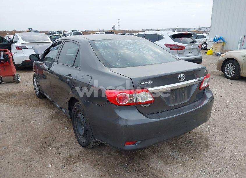 Photo 3 of 2012 Toyota Corolla LE (VIN 5YFBU4EE6CP003407)