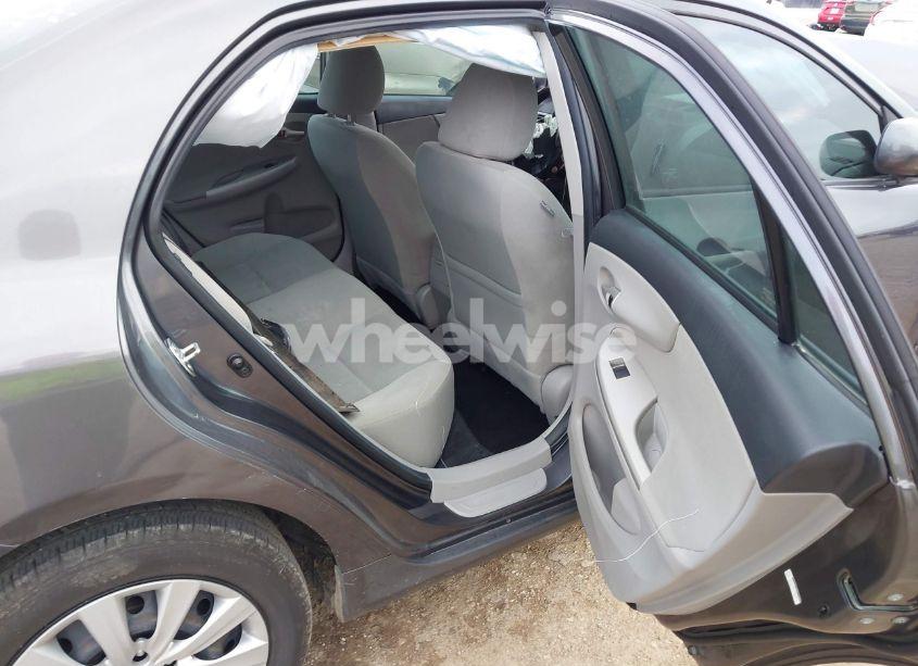 Photo 8 of 2012 Toyota Corolla LE (VIN 5YFBU4EE6CP003407)