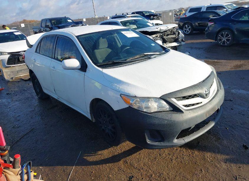 2012 Toyota Corolla LE (VIN 5YFBU4EE6CP011653) main photo