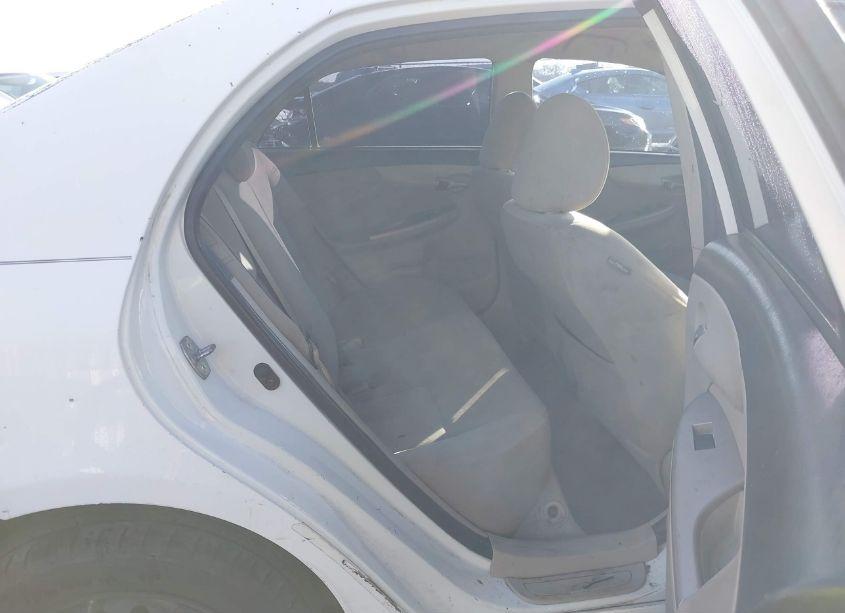 Photo 8 of 2012 Toyota Corolla LE (VIN 5YFBU4EE6CP011653)