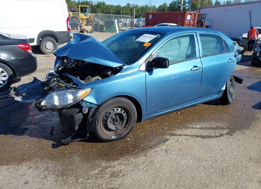 Photo 2 of 2012 Toyota Corolla L (VIN 5YFBU4EE6CP015623)
