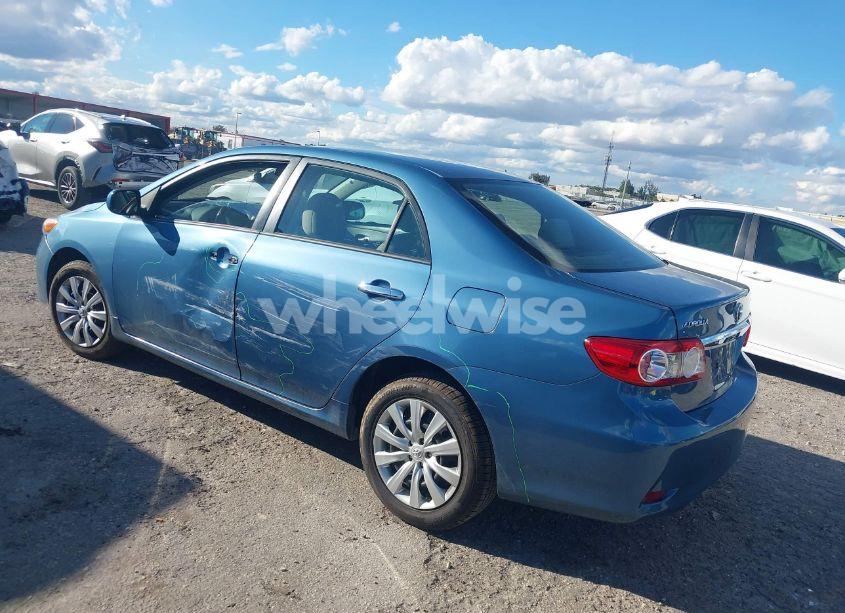 Photo 3 of 2012 Toyota Corolla LE (VIN 5YFBU4EE6CP022491)