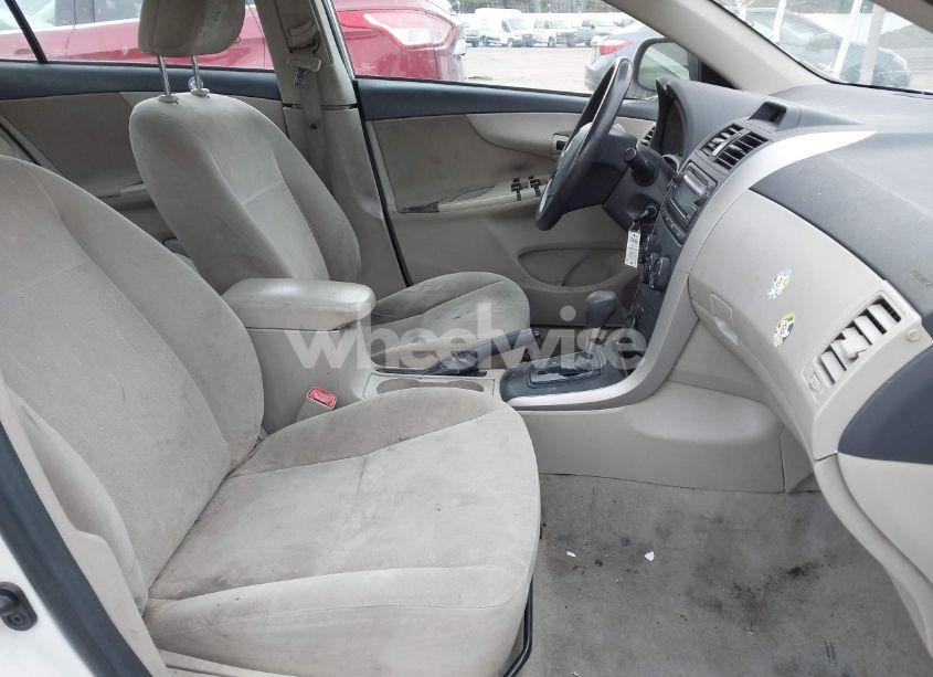 Photo 5 of 2012 Toyota Corolla L (VIN 5YFBU4EE6CP032146)