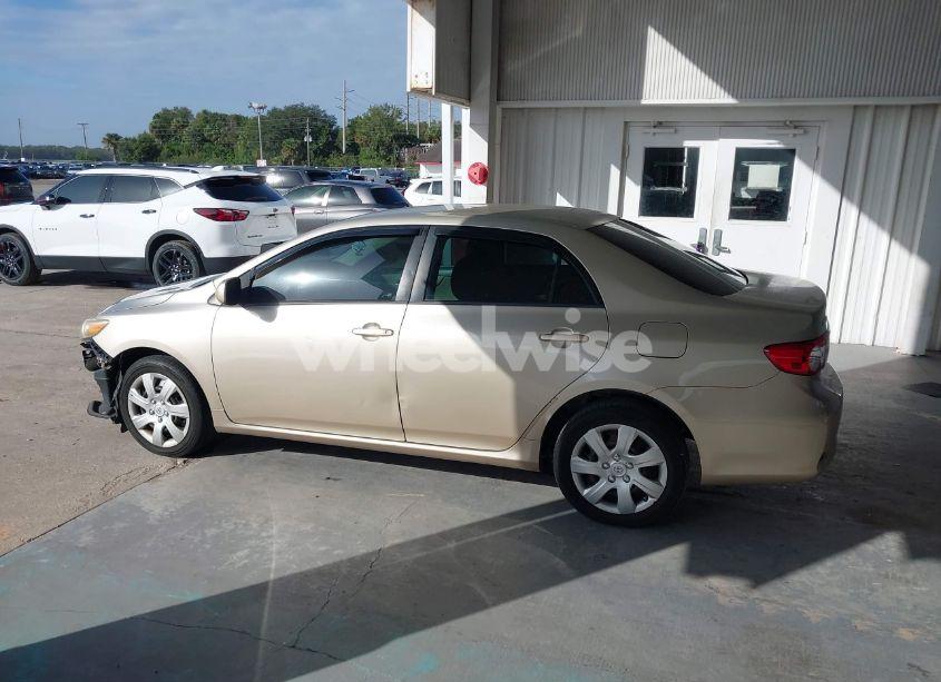 Photo 14 of 2012 Toyota Corolla LE (VIN 5YFBU4EE6CP057936)