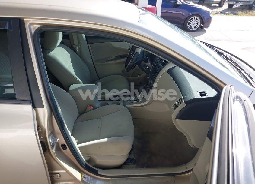 Photo 5 of 2012 Toyota Corolla LE (VIN 5YFBU4EE6CP057936)