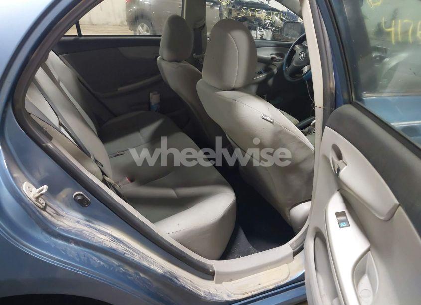 Photo 8 of 2013 Toyota Corolla LE (VIN 5YFBU4EE6DP074463)