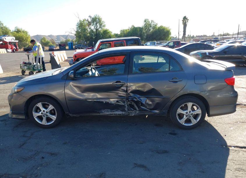 Photo 14 of 2013 Toyota Corolla S/LE (VIN 5YFBU4EE6DP078285)