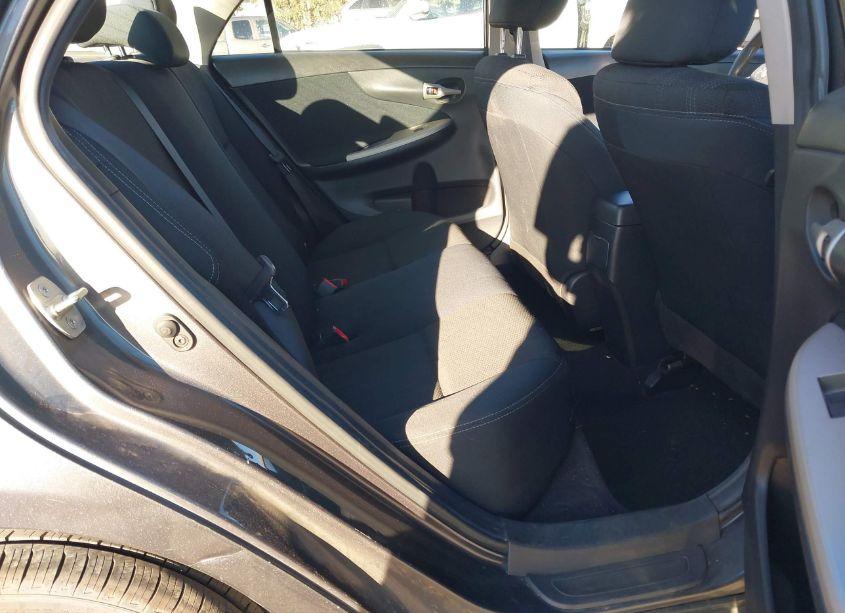 Photo 8 of 2013 Toyota Corolla S/LE (VIN 5YFBU4EE6DP078285)