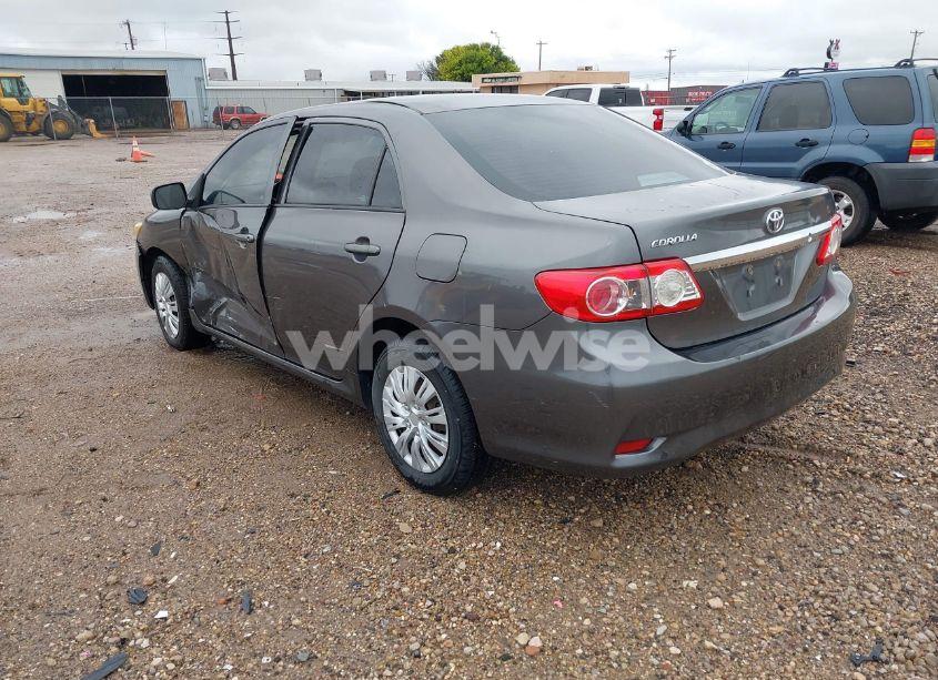 Photo 3 of 2013 Toyota Corolla L (VIN 5YFBU4EE6DP082384)