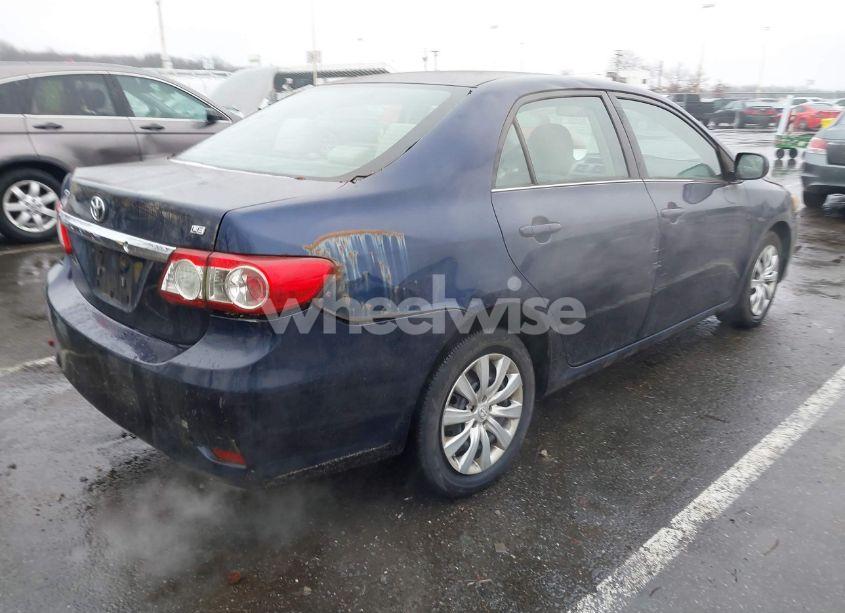Photo 4 of 2013 Toyota Corolla LE (VIN 5YFBU4EE6DP084751)