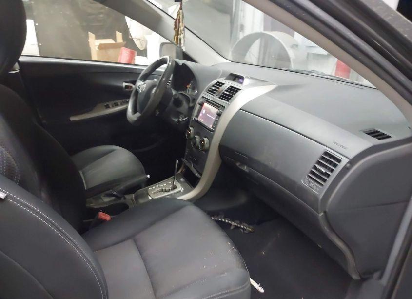 Photo 5 of 2013 Toyota Corolla S (VIN 5YFBU4EE6DP094583)