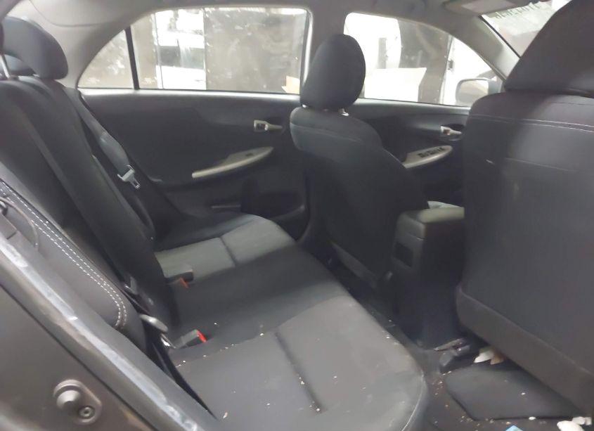 Photo 8 of 2013 Toyota Corolla S (VIN 5YFBU4EE6DP094583)