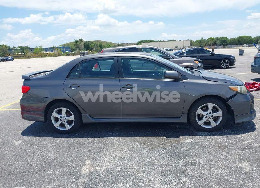 Photo 14 of 2013 Toyota Corolla S (VIN 5YFBU4EE6DP096494)