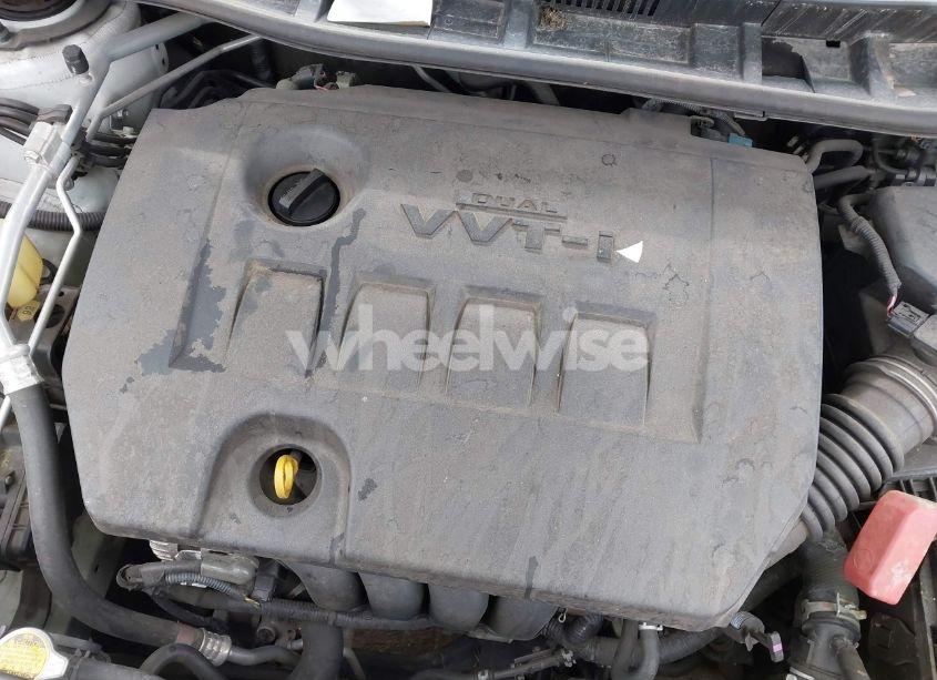 Photo 10 of 2013 Toyota Corolla LE (VIN 5YFBU4EE6DP101760)