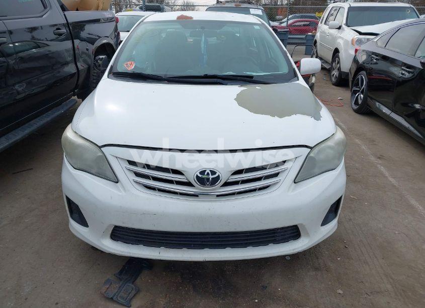 Photo 12 of 2013 Toyota Corolla LE (VIN 5YFBU4EE6DP101760)