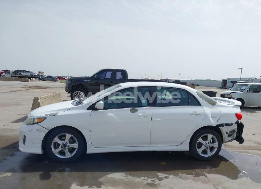 Photo 14 of 2013 Toyota Corolla S (VIN 5YFBU4EE6DP115674)