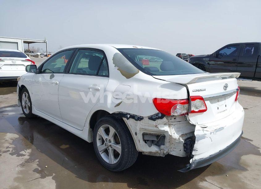 Photo 3 of 2013 Toyota Corolla S (VIN 5YFBU4EE6DP115674)