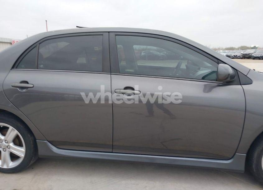 Photo 14 of 2013 Toyota Corolla S (VIN 5YFBU4EE6DP125783)