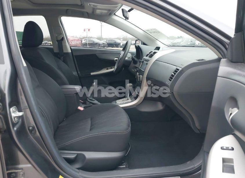 Photo 5 of 2013 Toyota Corolla S (VIN 5YFBU4EE6DP125783)