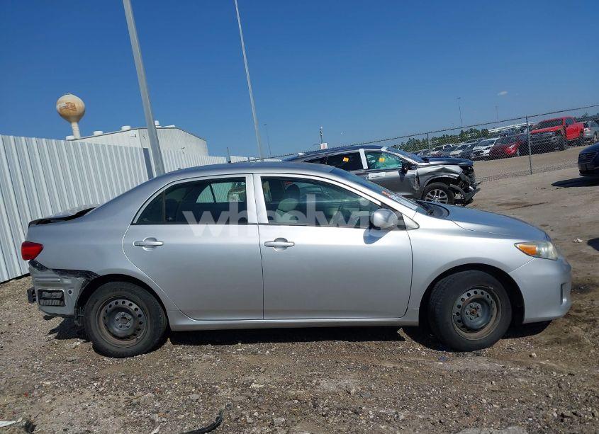 Photo 14 of 2013 Toyota Corolla L (VIN 5YFBU4EE6DP128098)