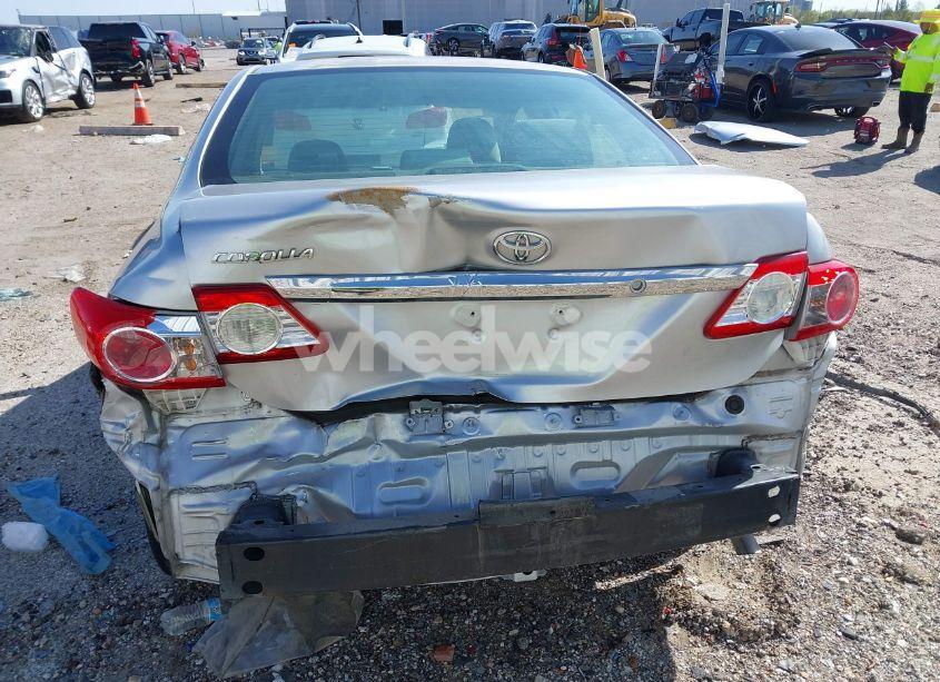 Photo 6 of 2013 Toyota Corolla L (VIN 5YFBU4EE6DP128098)