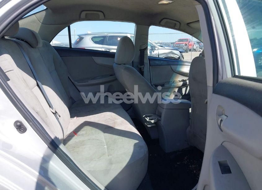 Photo 8 of 2013 Toyota Corolla L (VIN 5YFBU4EE6DP128098)