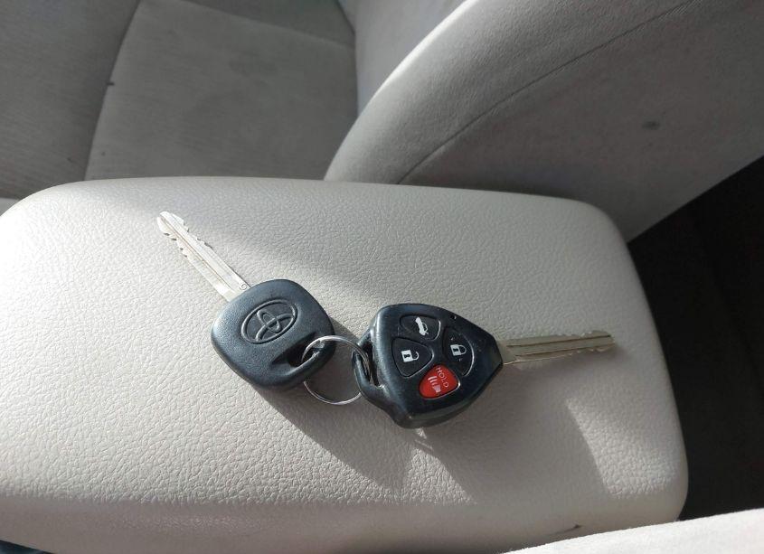 Photo 11 of 2013 Toyota Corolla LE (VIN 5YFBU4EE6DP138386)