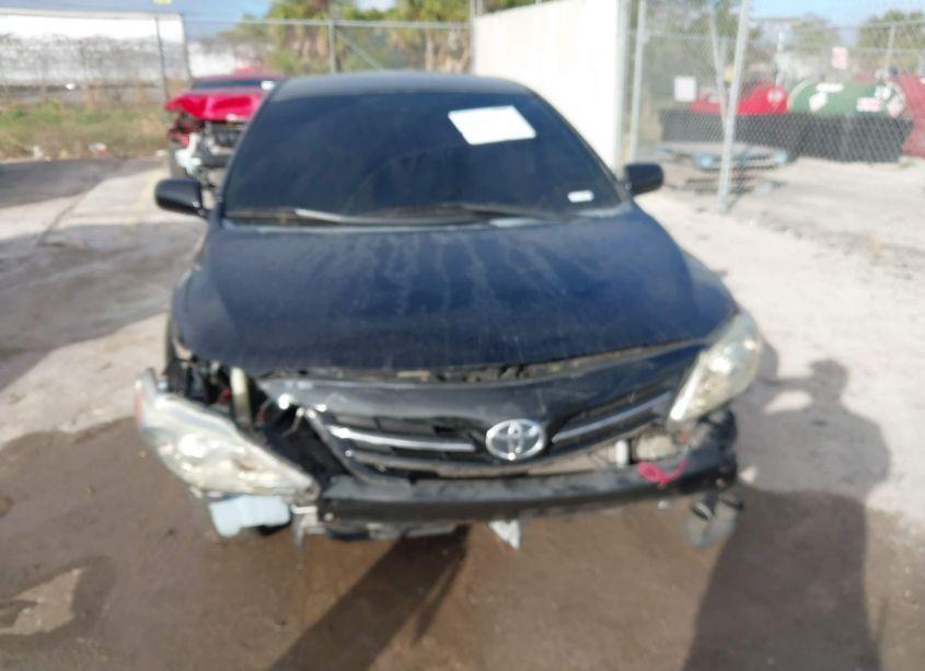 Photo 6 of 2013 Toyota Corolla LE (VIN 5YFBU4EE6DP138386)