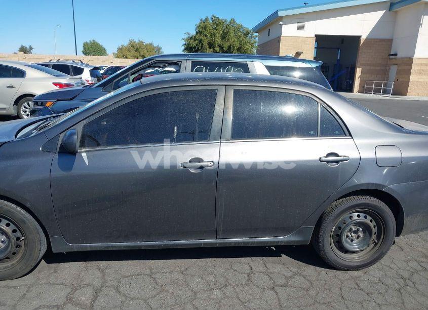 Photo 14 of 2013 Toyota Corolla LE (VIN 5YFBU4EE6DP138419)